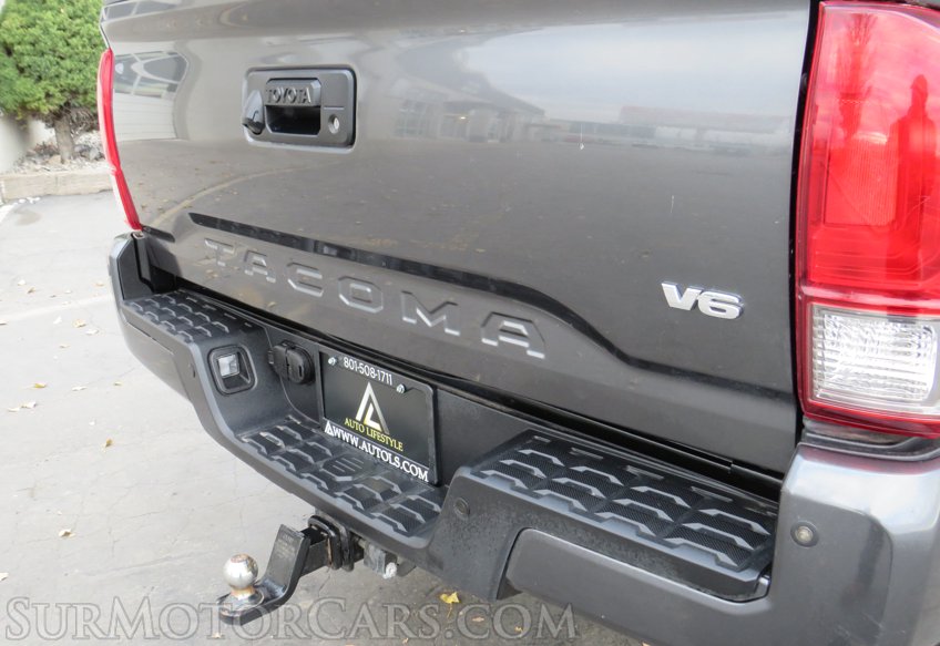 2017 Toyota Tacoma - Image 17