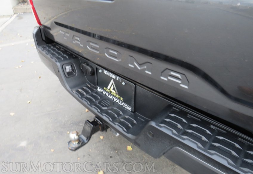 2017 Toyota Tacoma - Image 19