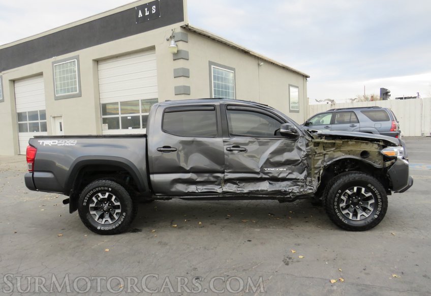 2017 Toyota Tacoma - Image 9