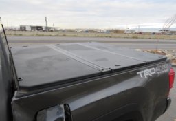 2017 Toyota Tacoma - Image 15