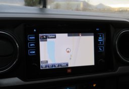 2017 Toyota Tacoma - Image 31