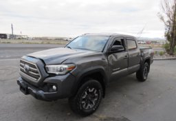 2017 Toyota Tacoma - Image 3