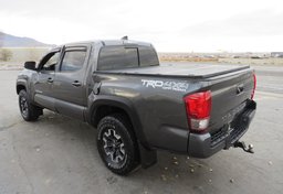 2017 Toyota Tacoma - Image 7