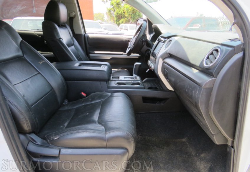 2015 Toyota Tundra 4WD Truck - Image 22