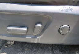 2015 Toyota Tundra 4WD Truck - Image 45