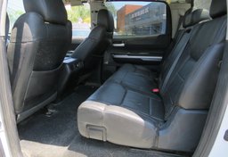 2015 Toyota Tundra 4WD Truck - Image 27