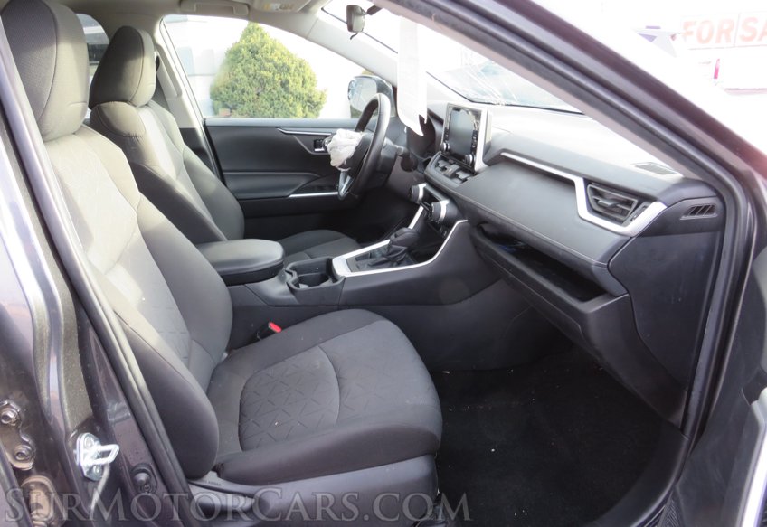 2020 Toyota RAV4 - Image 25