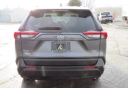 2020 Toyota RAV4 - Image 11