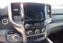 2019 Ram 1500 - Image 39