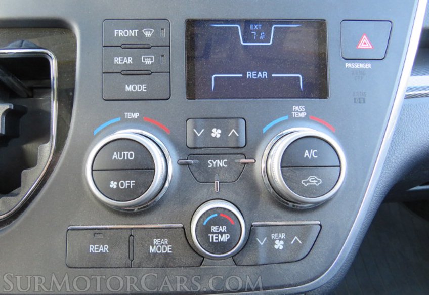 2017 Toyota Sienna - Image 44