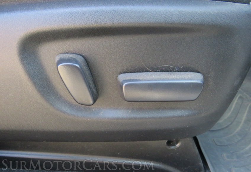 2017 Toyota Sienna - Image 49