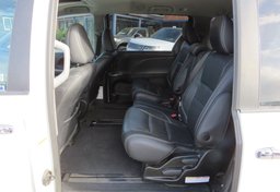 2017 Toyota Sienna - Image 26
