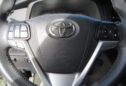 2017 Toyota Sienna - Image 37