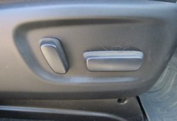 2017 Toyota Sienna - Image 49