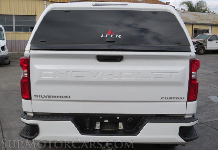 2019 Chevrolet Silverado 1500 - Image 11