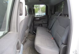 2019 Chevrolet Silverado 1500 - Image 30