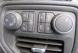 2019 Chevrolet Silverado 1500 - Image 37