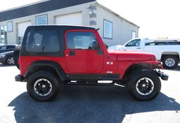 2005 Jeep Wrangler - Image 10
