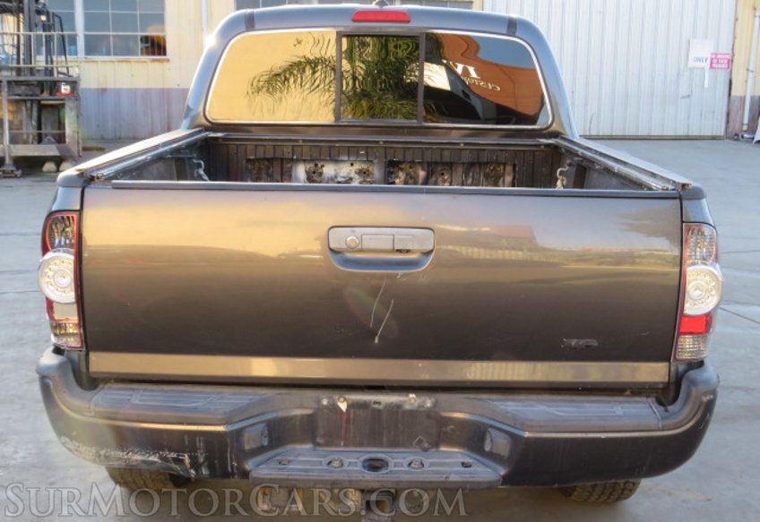 2012 Toyota Tacoma - Image 12