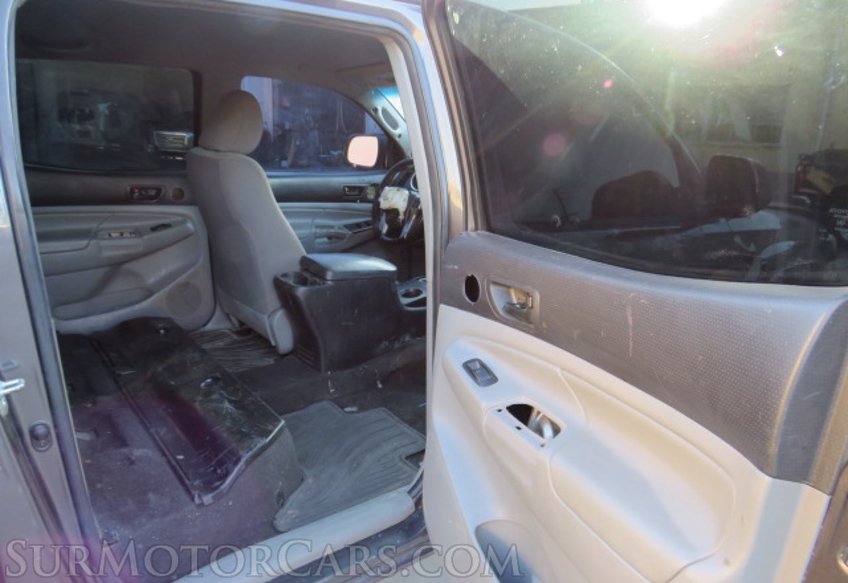 2012 Toyota Tacoma - Image 22