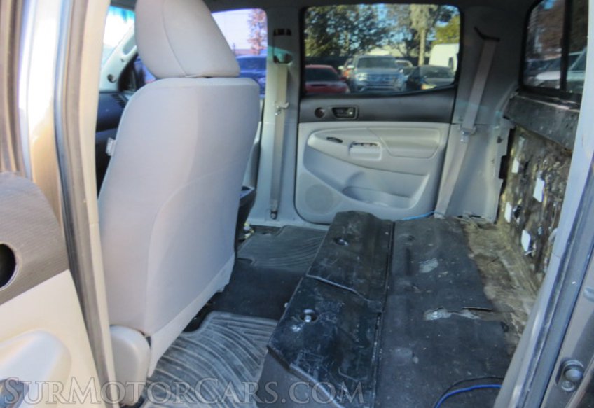 2012 Toyota Tacoma - Image 29