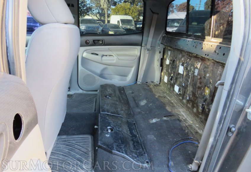 2012 Toyota Tacoma - Image 27