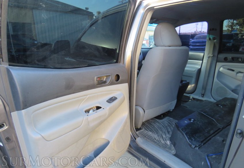 2012 Toyota Tacoma - Image 21