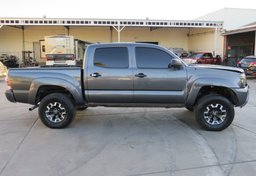 2012 Toyota Tacoma - Image 5