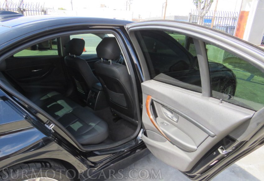 2015 BMW 3 Series - Image 33