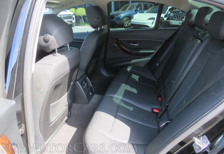 2015 BMW 3 Series - Image 26