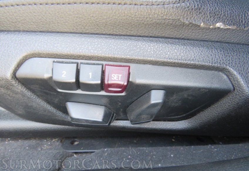 2015 BMW 3 Series - Image 25