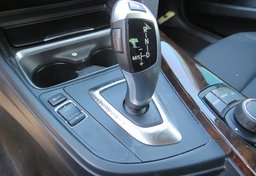 2015 BMW 3 Series - Image 39