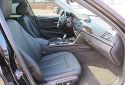 2015 BMW 3 Series - Image 42