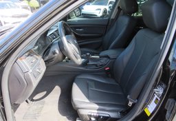 2015 BMW 3 Series - Image 28