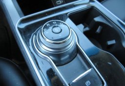 2020 Ford Edge - Image 39