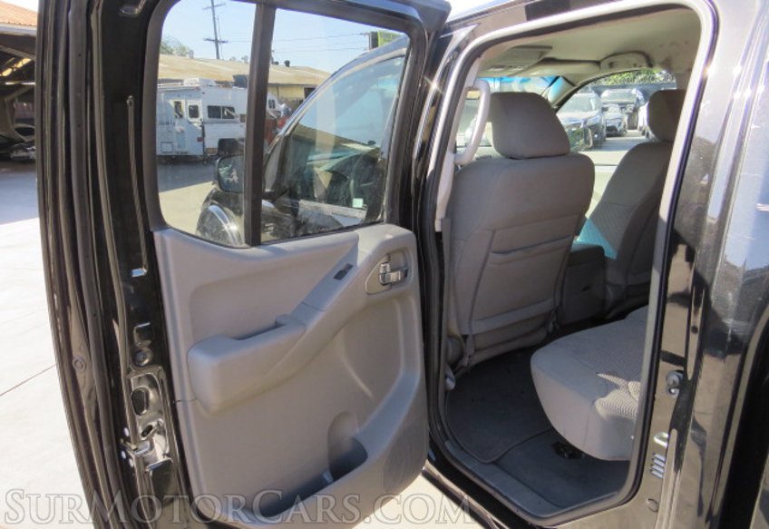 2019 Nissan Frontier - Image 27