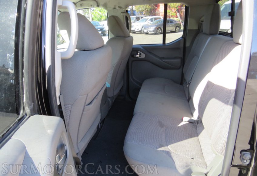 2019 Nissan Frontier - Image 32