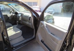 2019 Nissan Frontier - Image 22