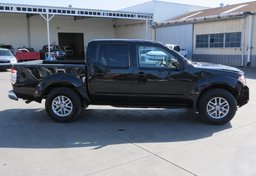 2019 Nissan Frontier - Image 6