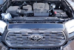 2022 Toyota Tacoma - Image 10