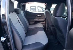 2022 Toyota Tacoma - Image 12