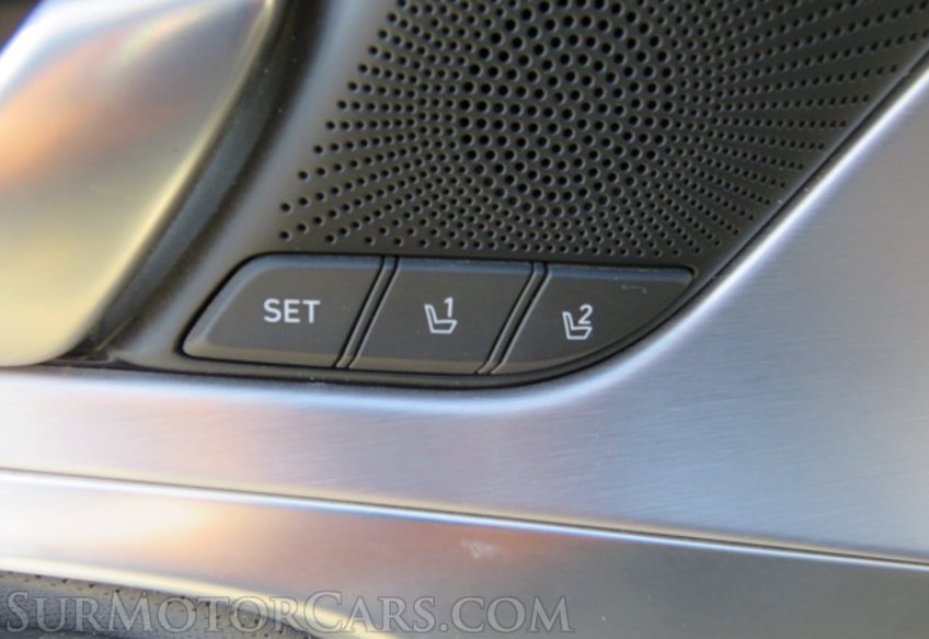 2020 Genesis G70 - Image 52