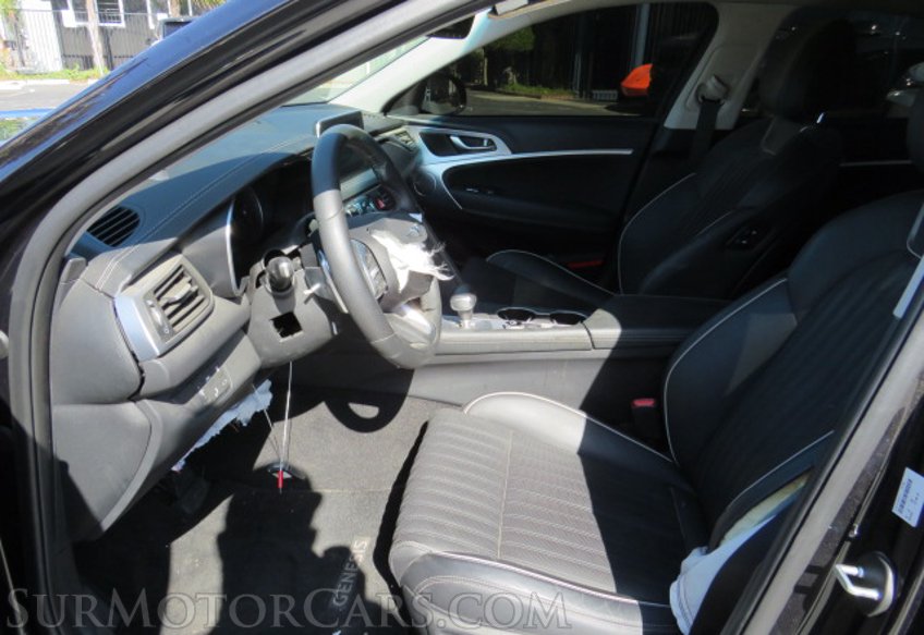 2020 Genesis G70 - Image 25