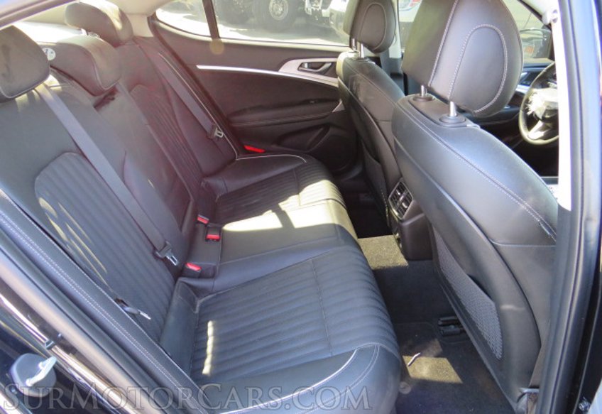 2020 Genesis G70 - Image 32