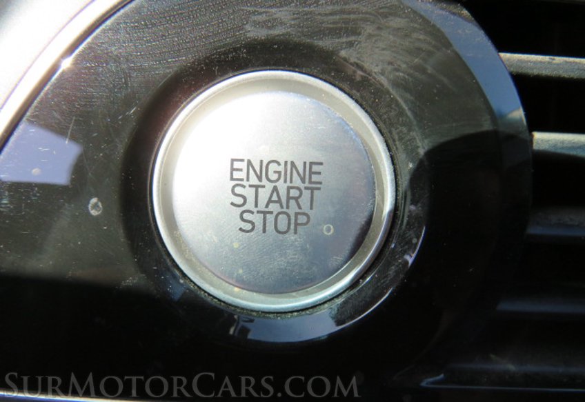 2020 Genesis G70 - Image 46