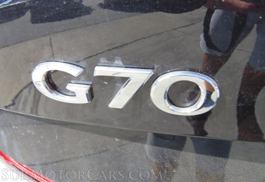 2020 Genesis G70 - Image 15