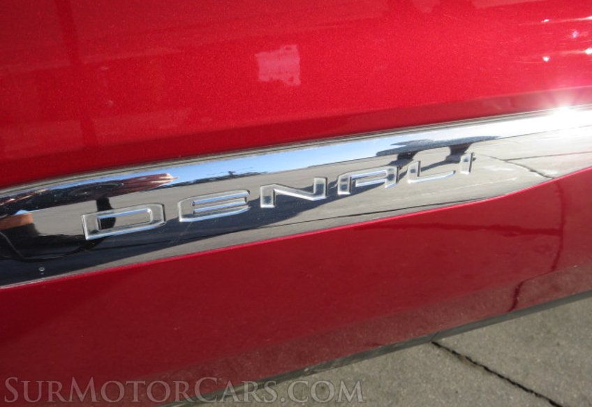 2020 GMC Acadia - Image 19