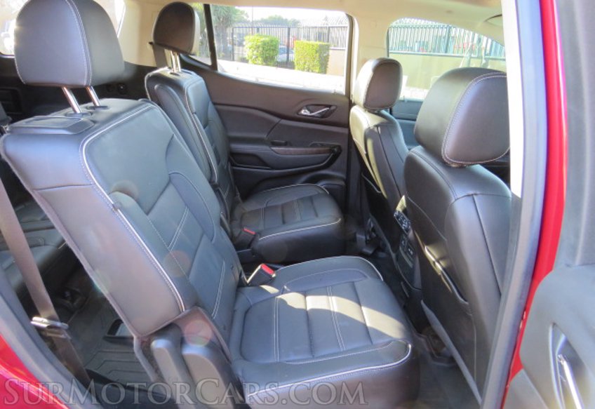 2020 GMC Acadia - Image 30