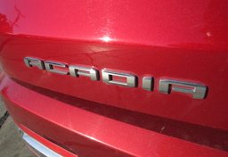 2020 GMC Acadia - Image 17