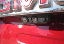 2020 GMC Acadia - Image 15